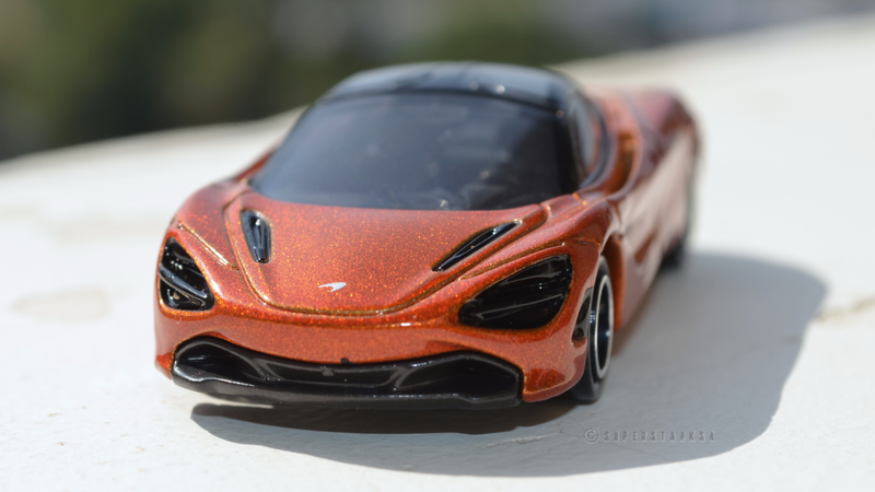 Illustration for article titled McLaren Monday - Twin 720S Meet and Greet